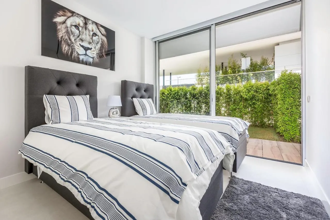 The Edge Front Line Beach Luxury And Spa Estepona 0*,  Spanje