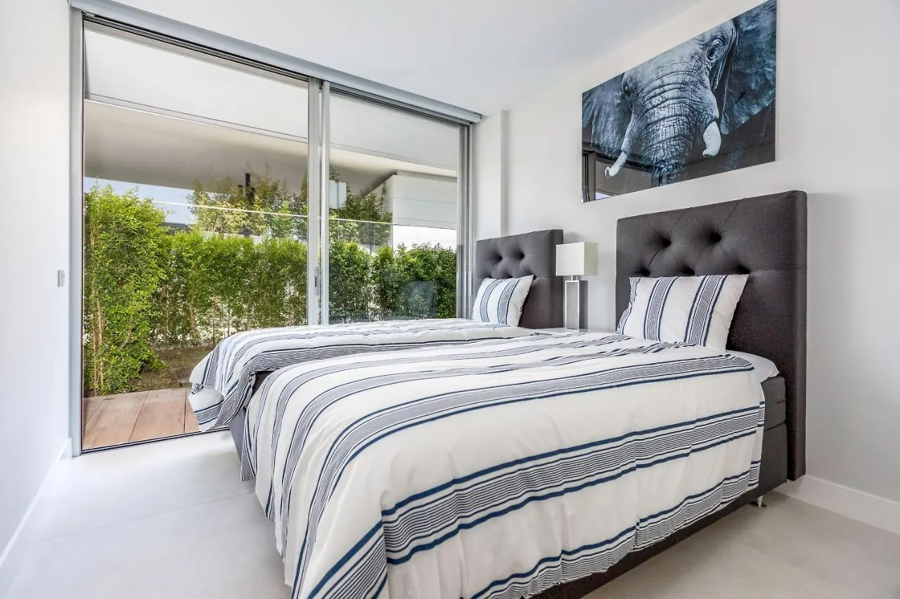 The Edge Front Line Beach Luxury And Spa Estepona 0*,  Spanje
